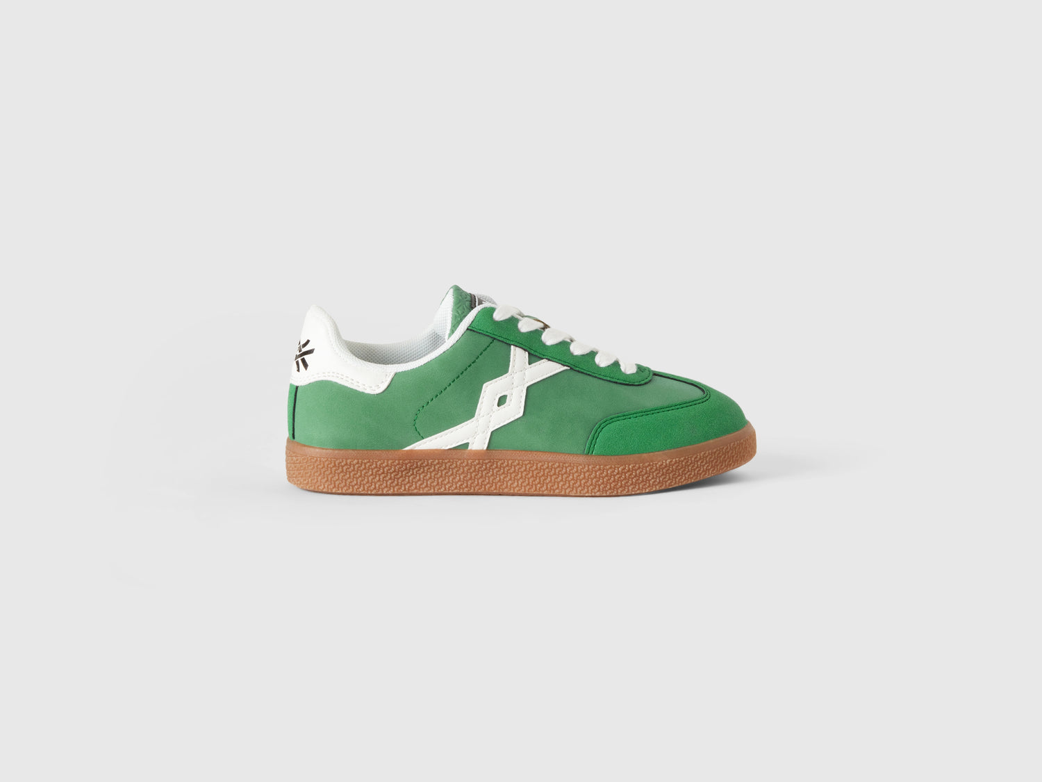 Sneakers in tessuto spalmato da bambino verde | Benetton Outlet