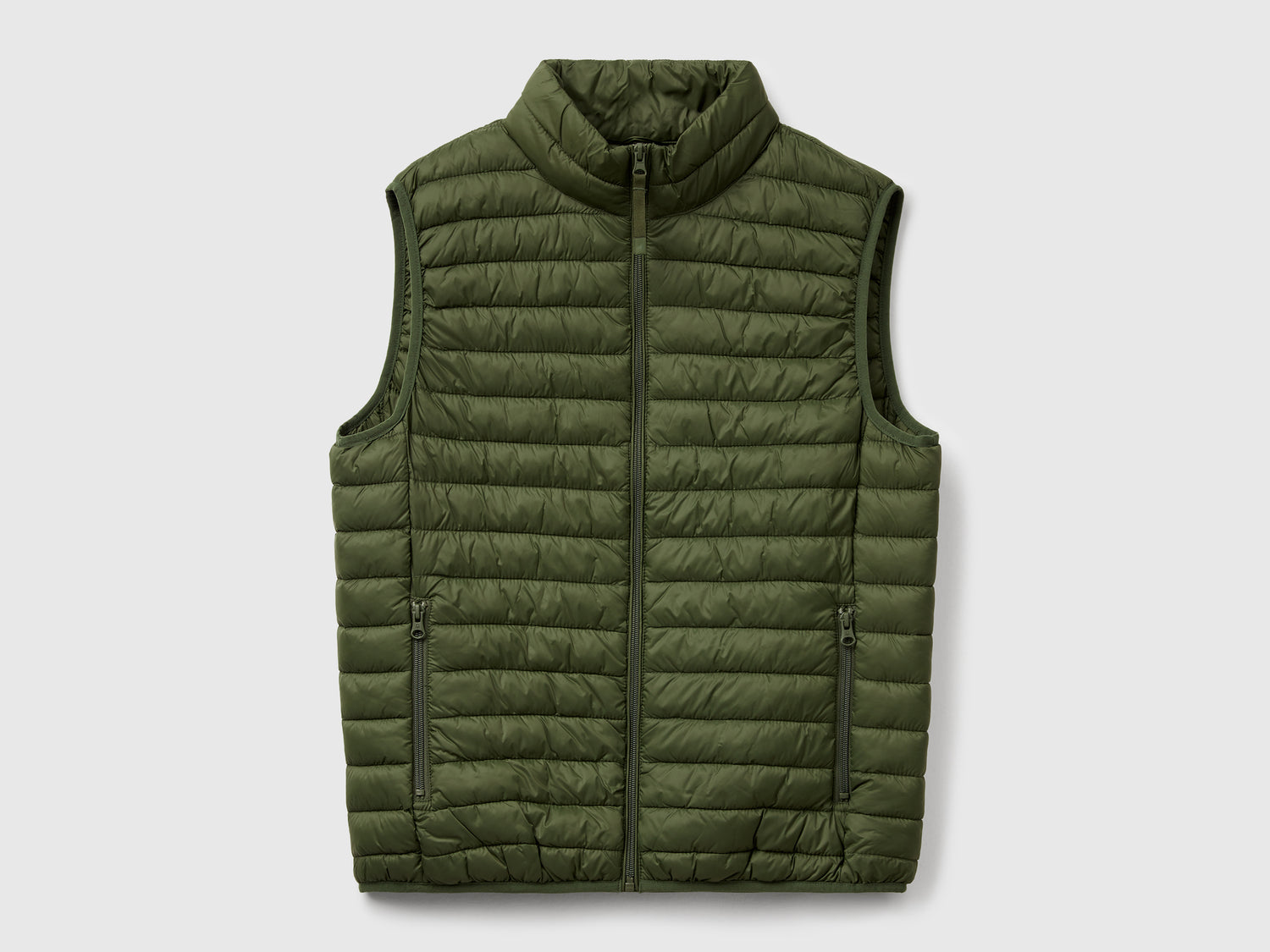 Smanicato regular fit imbottito da uomo verde militare | Benetton Outlet