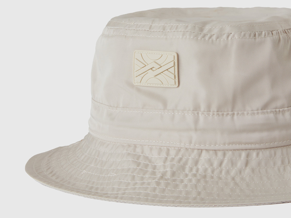 Cappello alla pescatora con coulisse