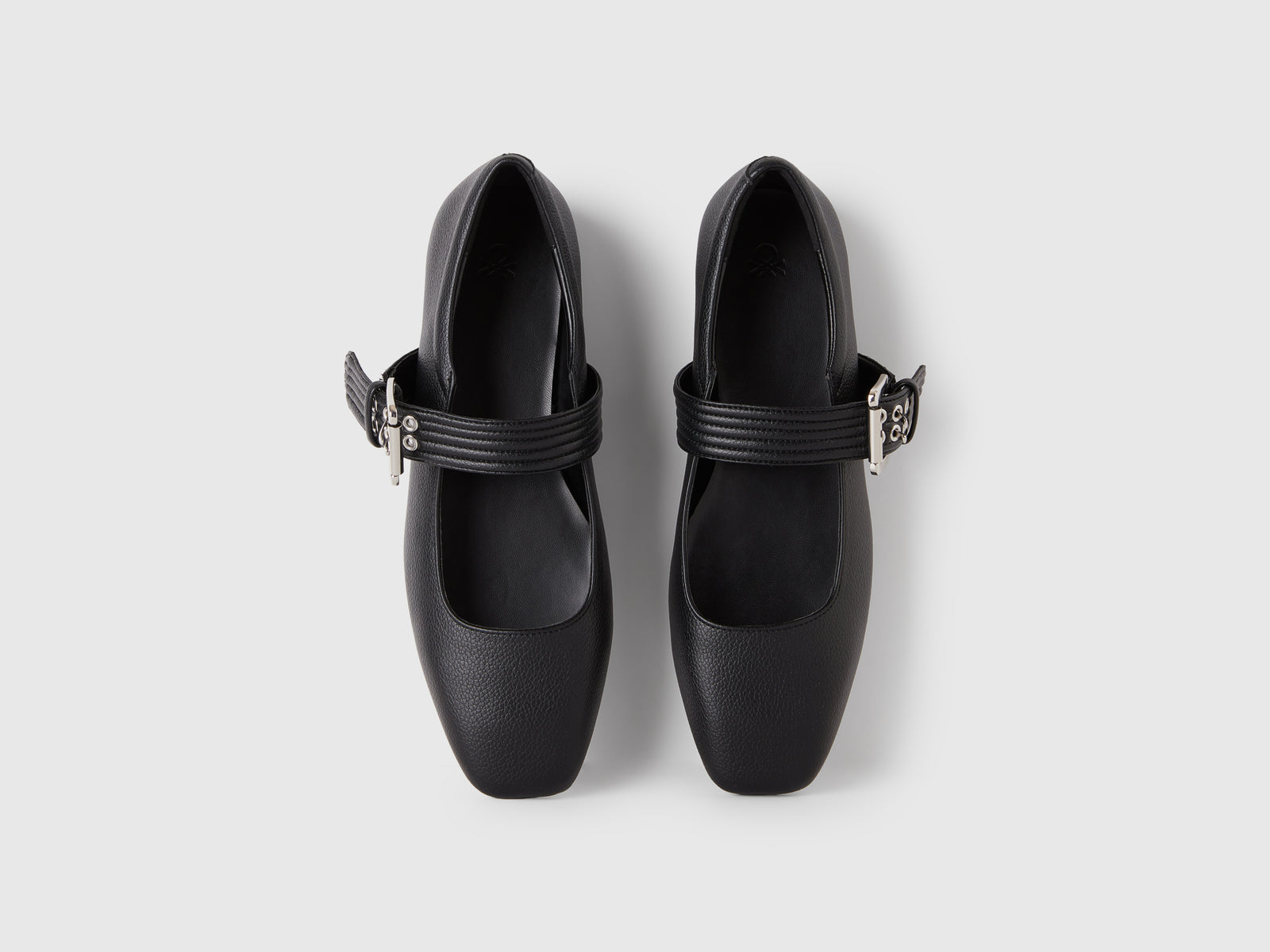 Ballerine con cinturino da donna nero 2 | Benetton Outlet