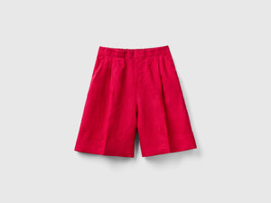 Pantaloni corti modello bermuda in puro lino