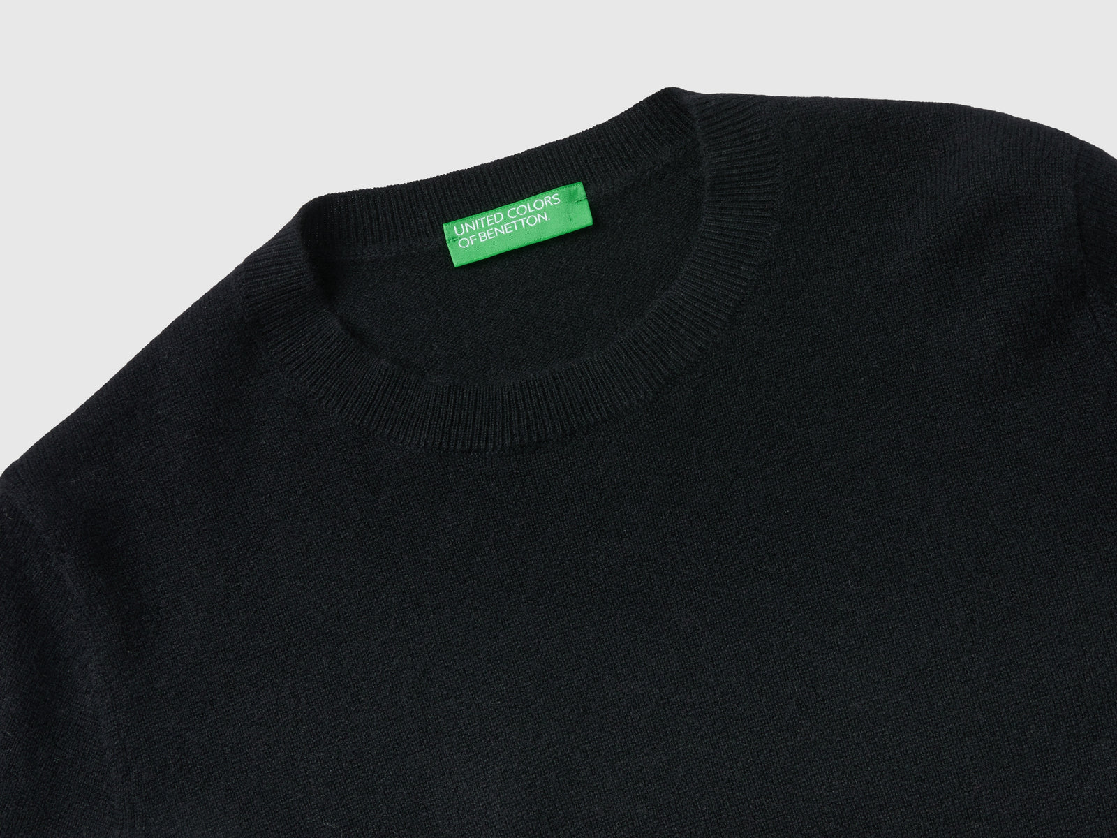 Maglioncino in puro cashmere da donna nero 3 | Benetton Outlet