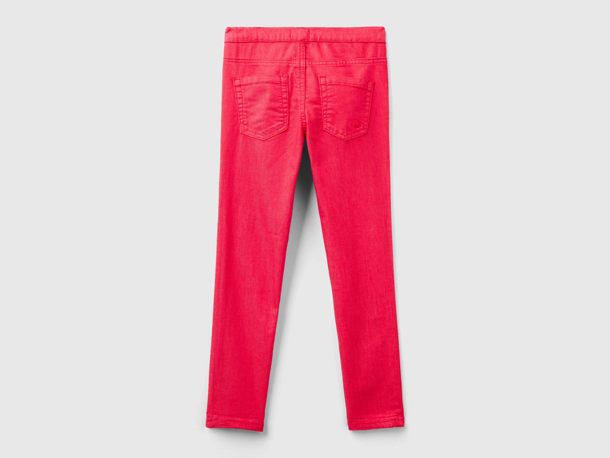 Pantaloni super skinny