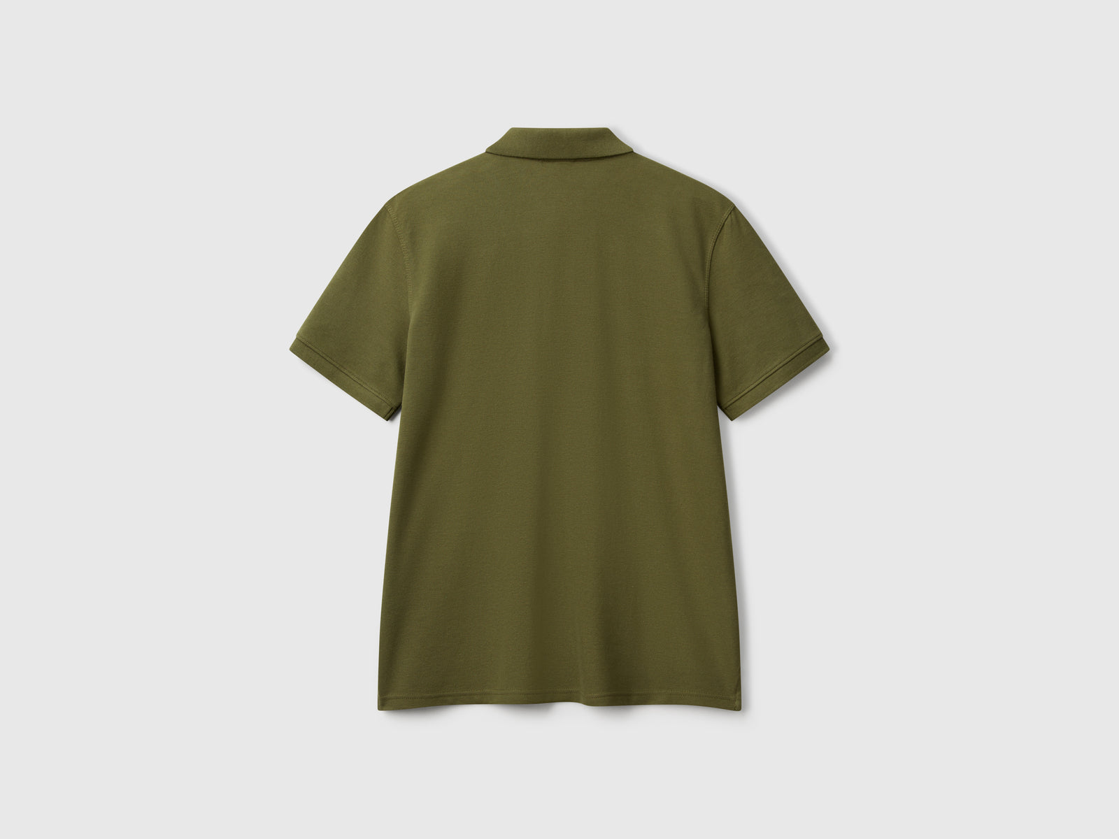 Polo regular fit Snoopy ©Peanuts da uomo verde militare 2 | Benetton Outlet