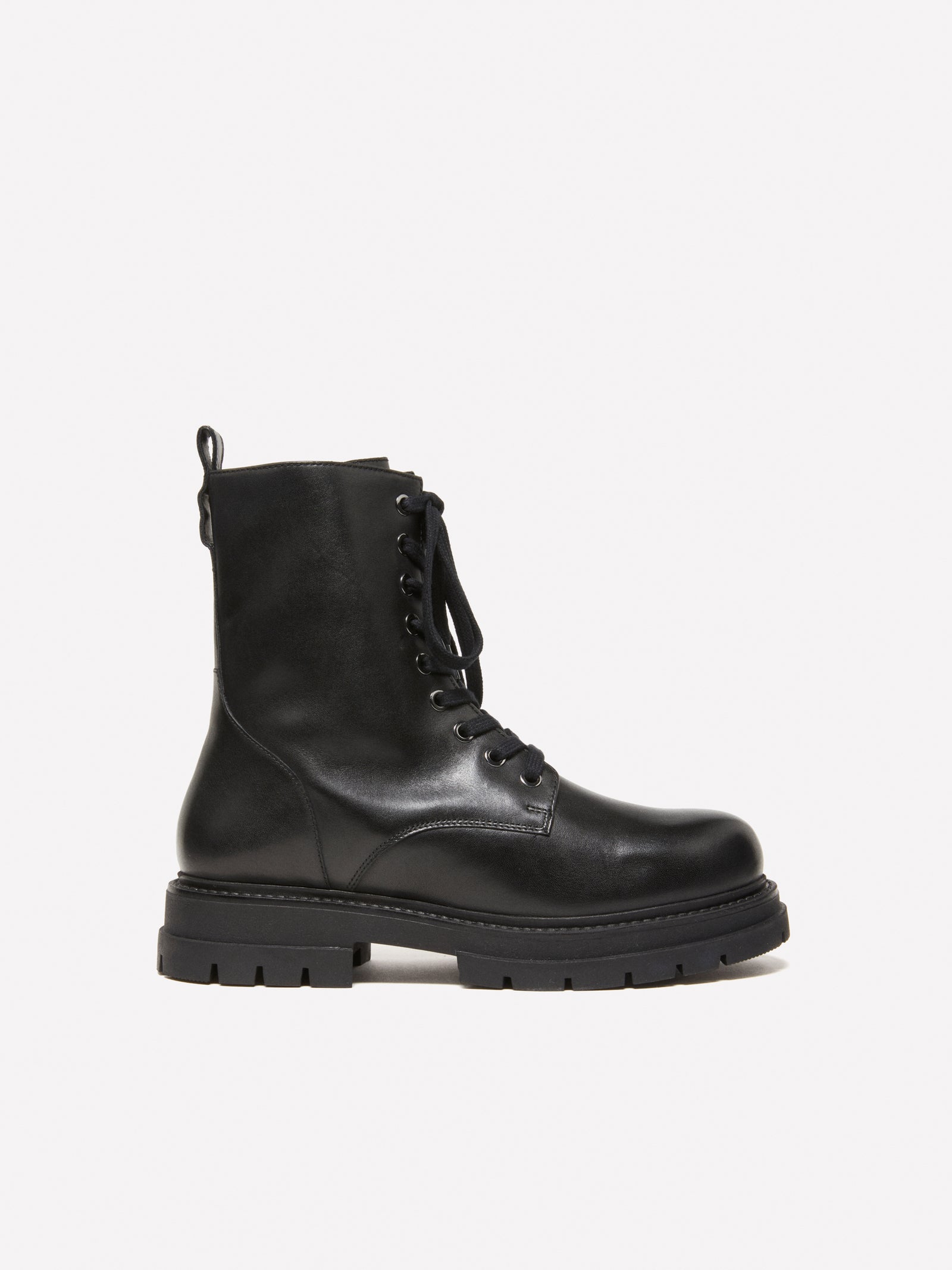 Anfibi in 100% pelle da donna nero 4 | Sisley Outlet