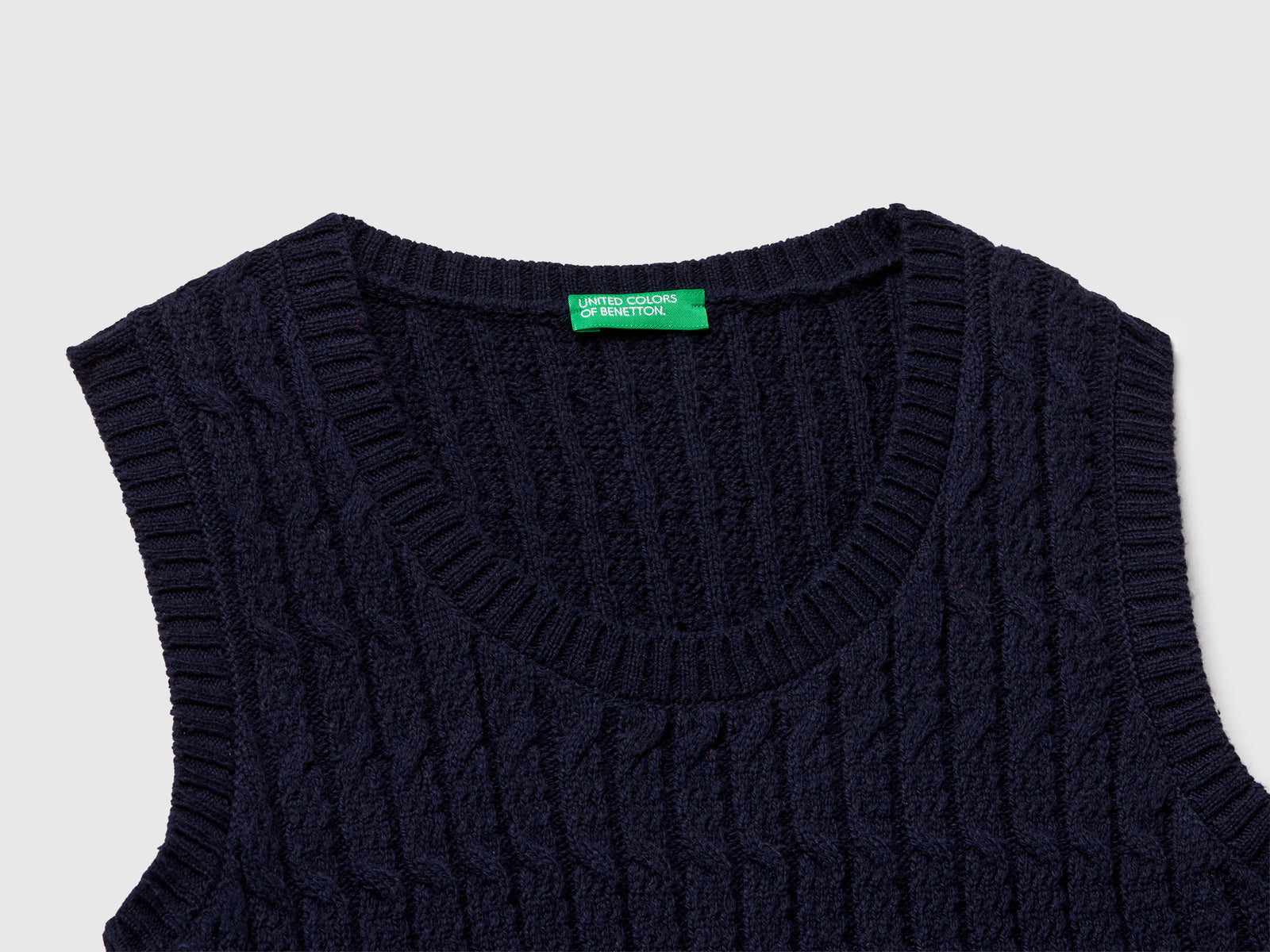 Gilet in maglia con trecce da bambina blu scuro 3 | Benetton Outlet