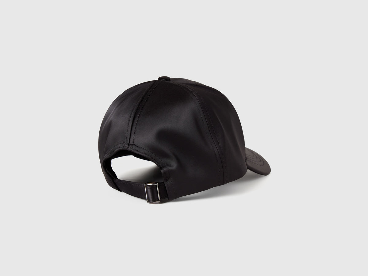 Cappello baseball effetto satin