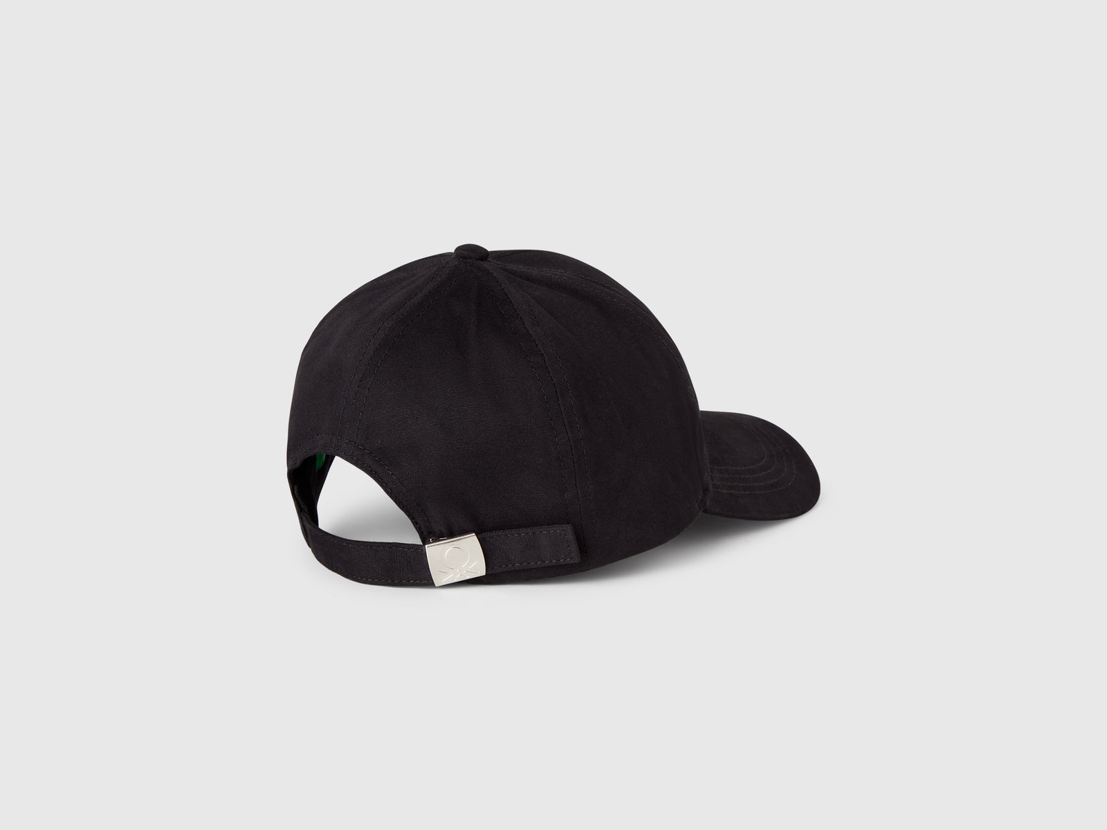 Cappellino con visiera da bambino nero 2 | Benetton Outlet
