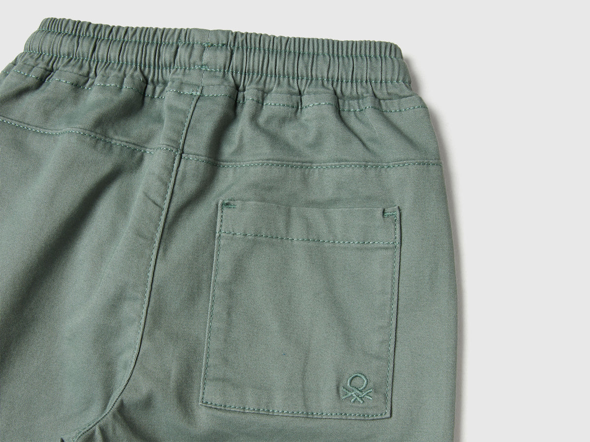 Joggers in cotone stretch con coulisse