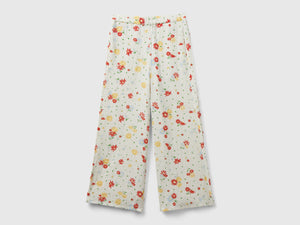 Pantaloni leggeri a fiori