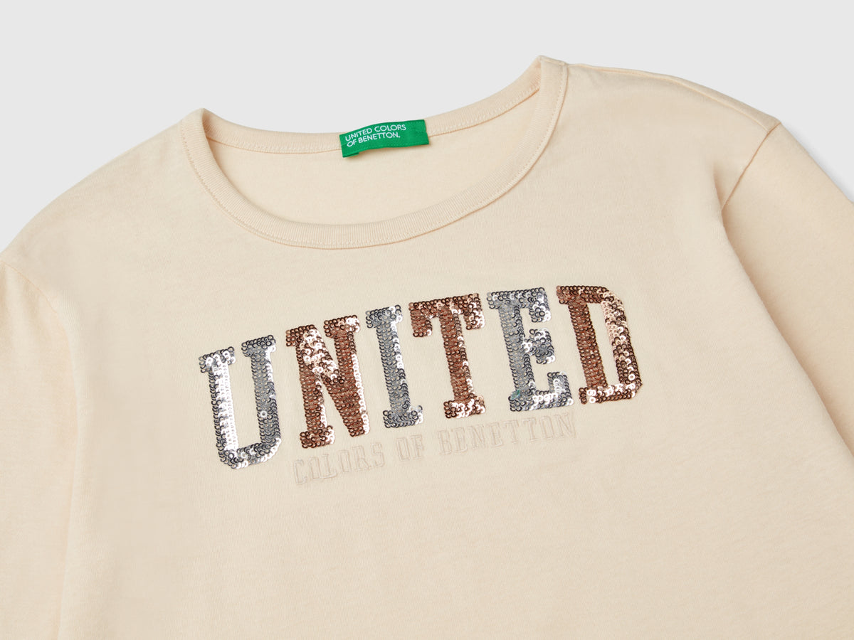T-shirt in caldo cotone bio con paillettes
