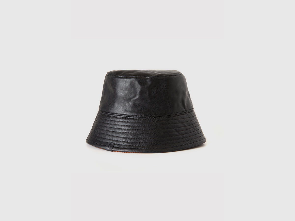 Cappello reversibile stile pescatore