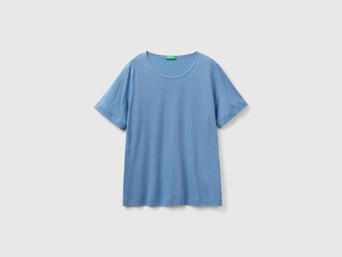 T-shirt celeste a manica corta