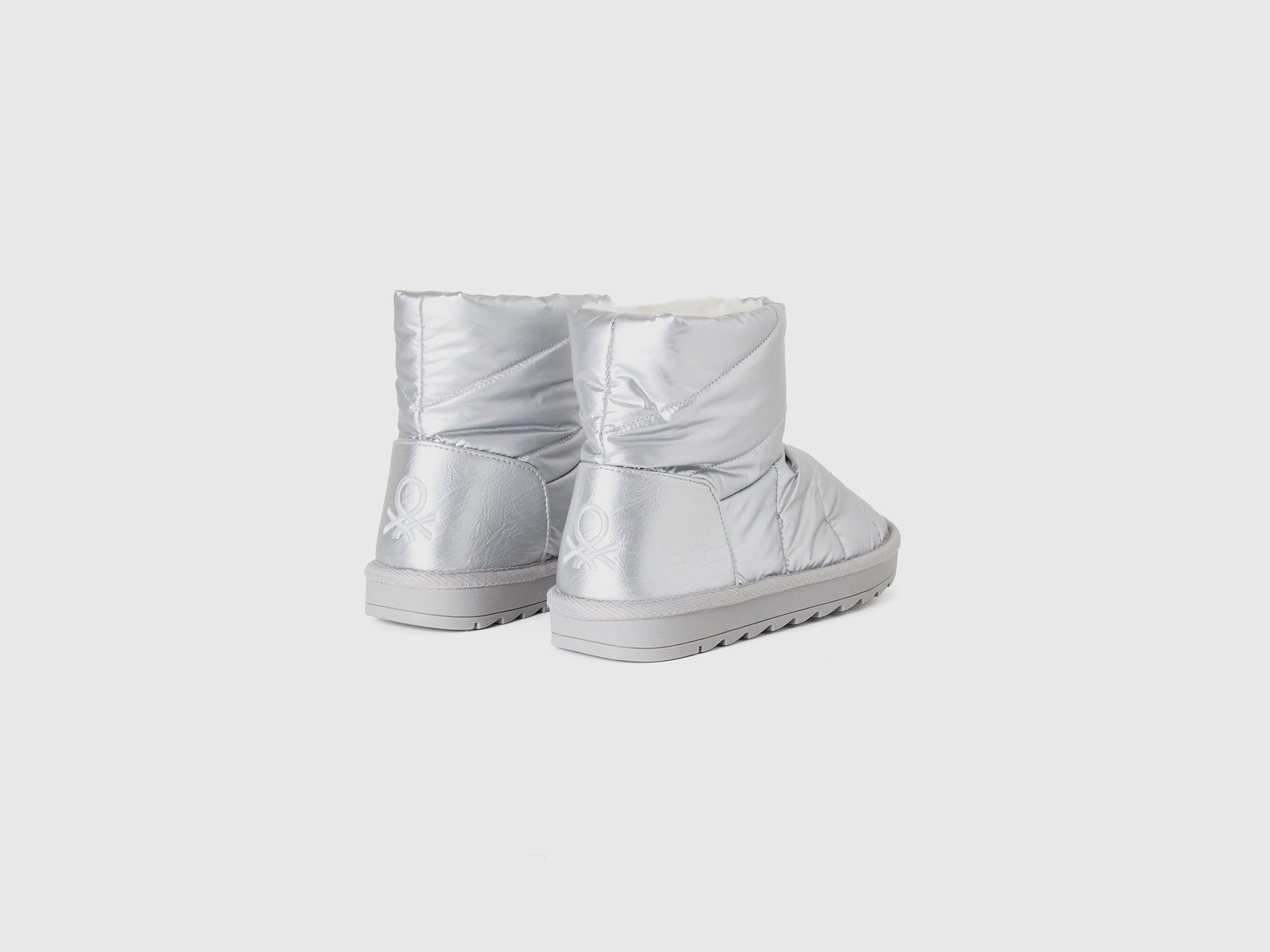 Tronchetti effetto laminato da bambina argento 2 | Benetton Outlet