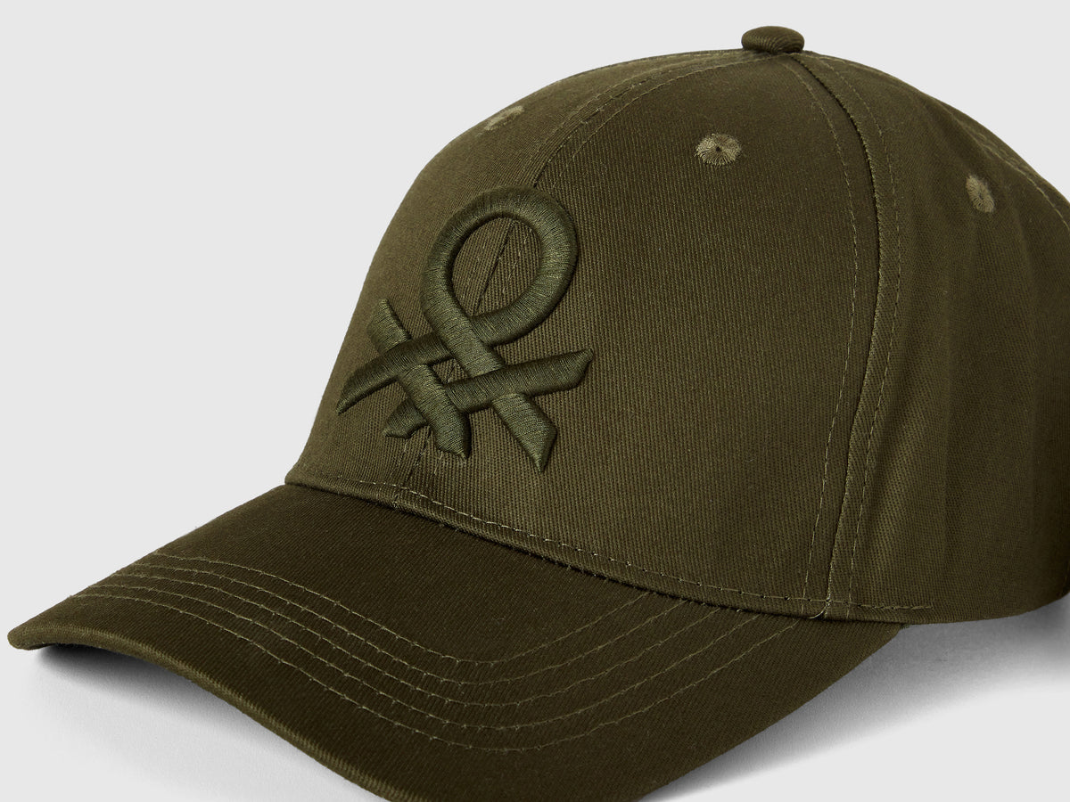Cappello baseball con logo ricamato