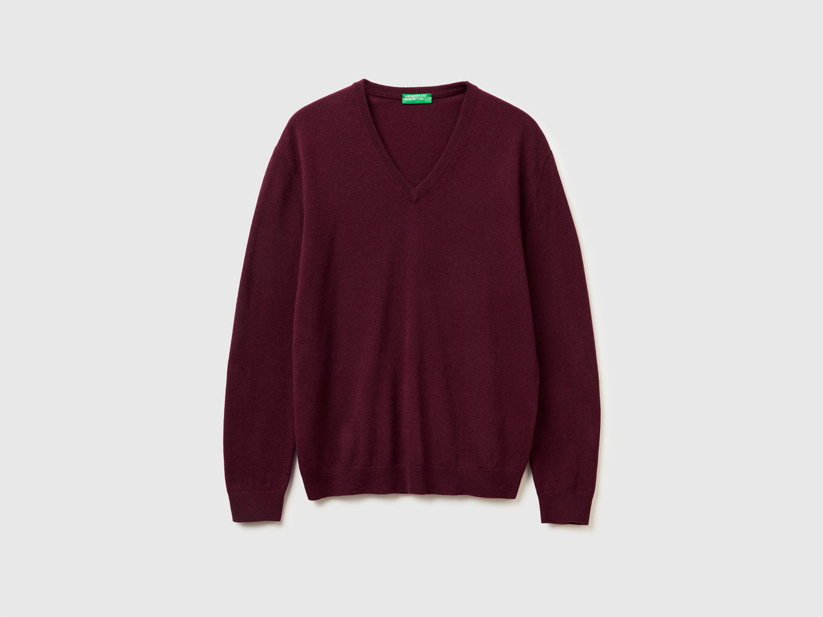 Maglia scollo a V prugna in pura lana Merino