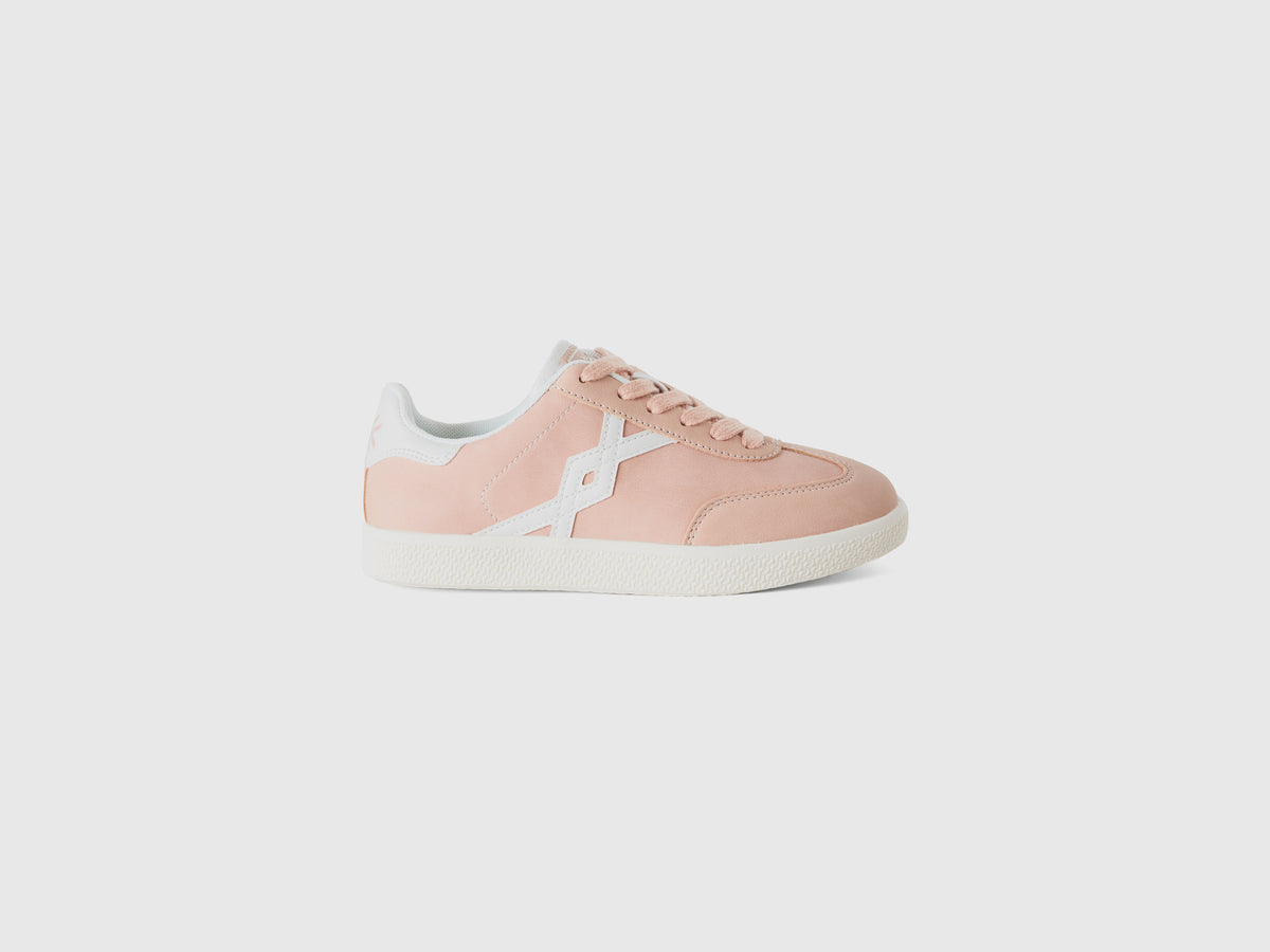 Sneakers in tessuto spalmato