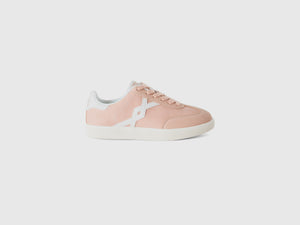 Sneakers in tessuto spalmato