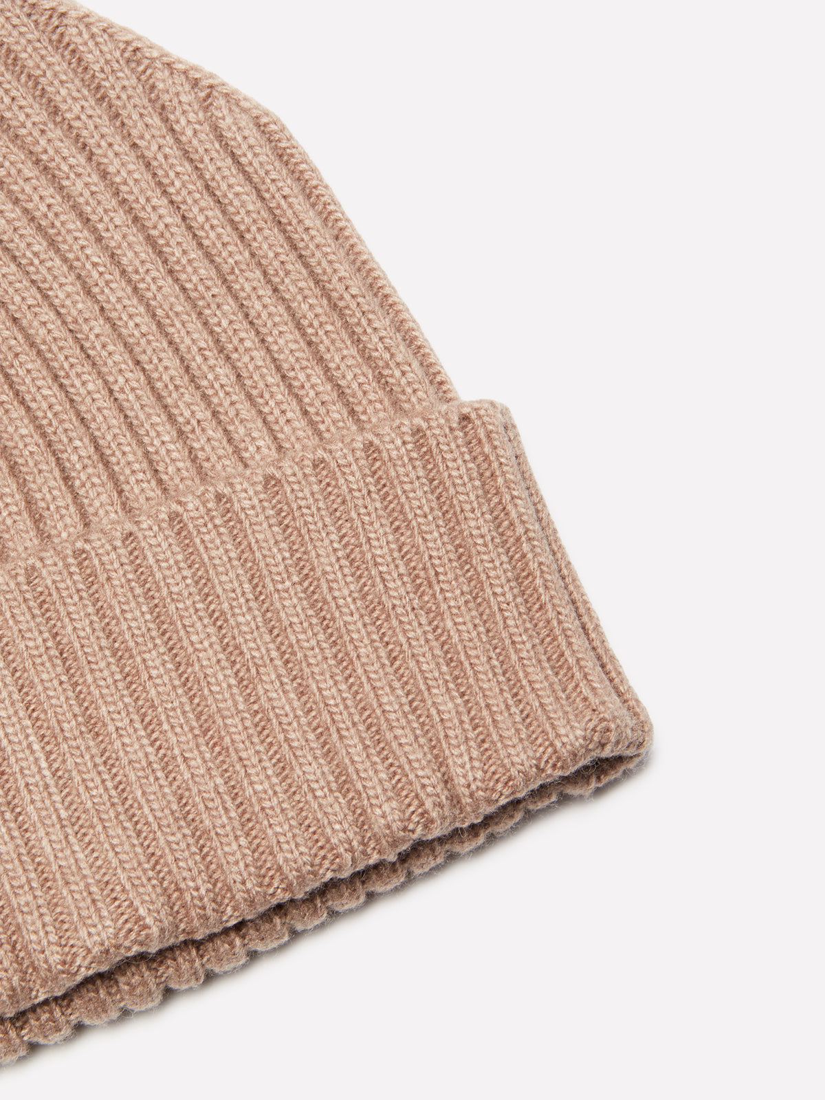 Berretto in maglia scuro