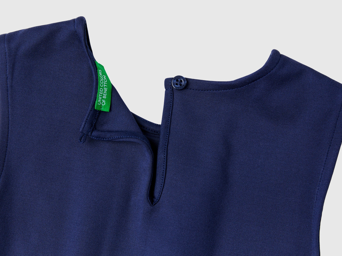 Vestito smanicato