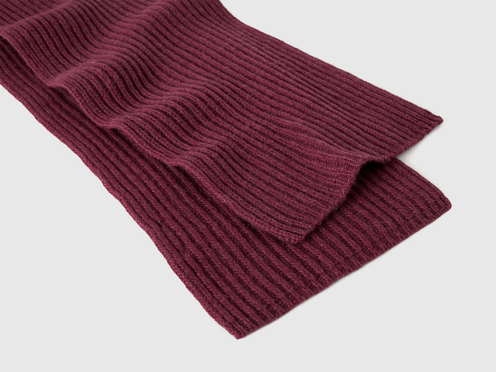 Sciarpa in pura lana vergine da uomo bordeaux 2 | Benetton Outlet