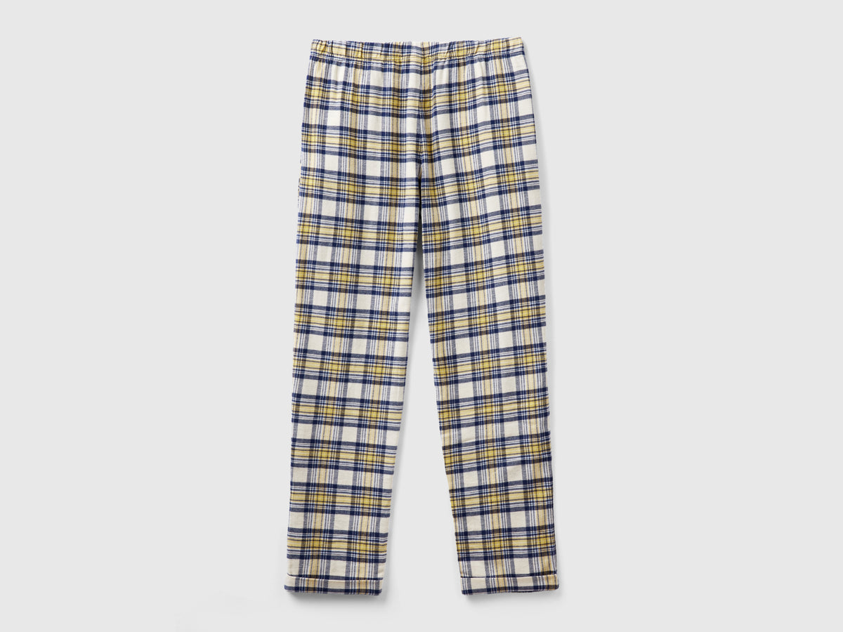 Pantaloni tartan e blu