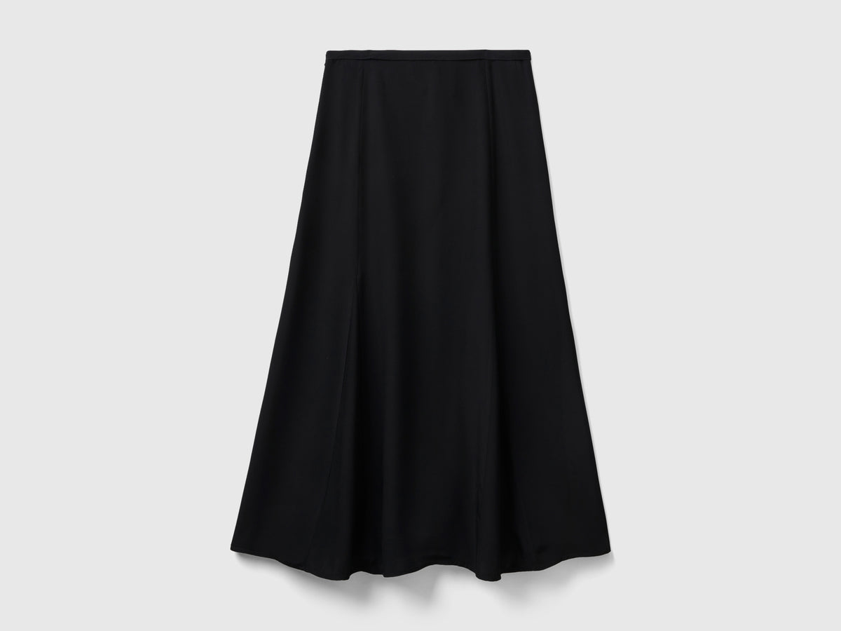 Gonna in satin