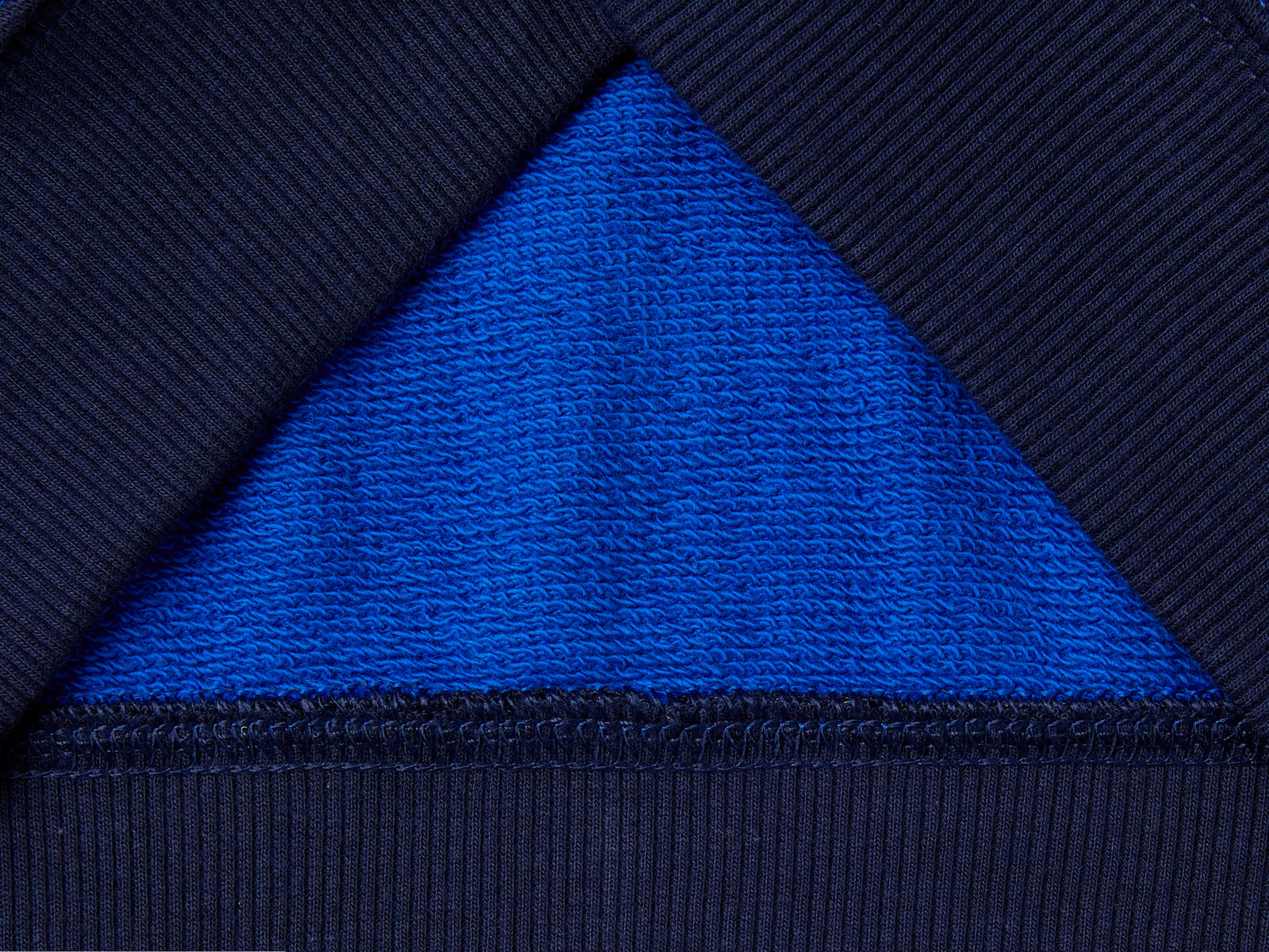 Felpa con zip e ricamo logo da bambino multi-color 3 | Benetton Outlet