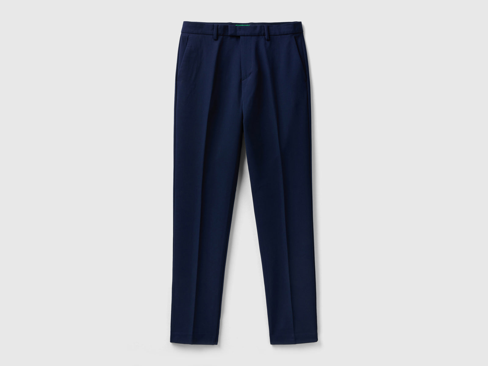 Pantaloni fluidi slim fit da uomo blu scuro | Benetton Outlet
