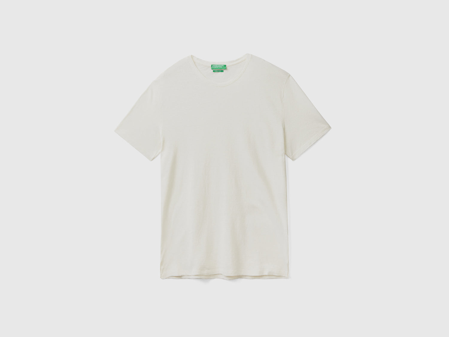 T-shirt girocollo a manica corta in morbido e leggero da uomo bianco panna | Benetton Outlet