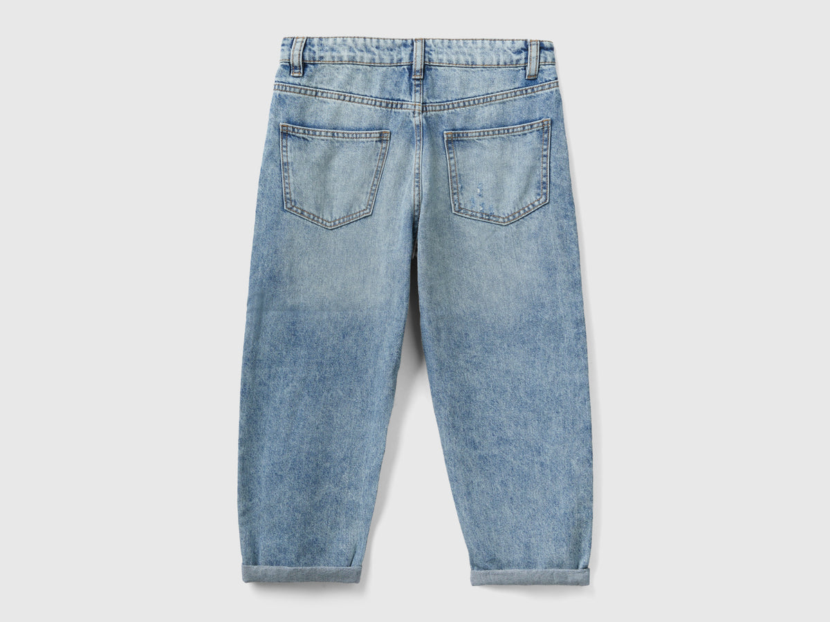 Jeans baloon fit con rotture