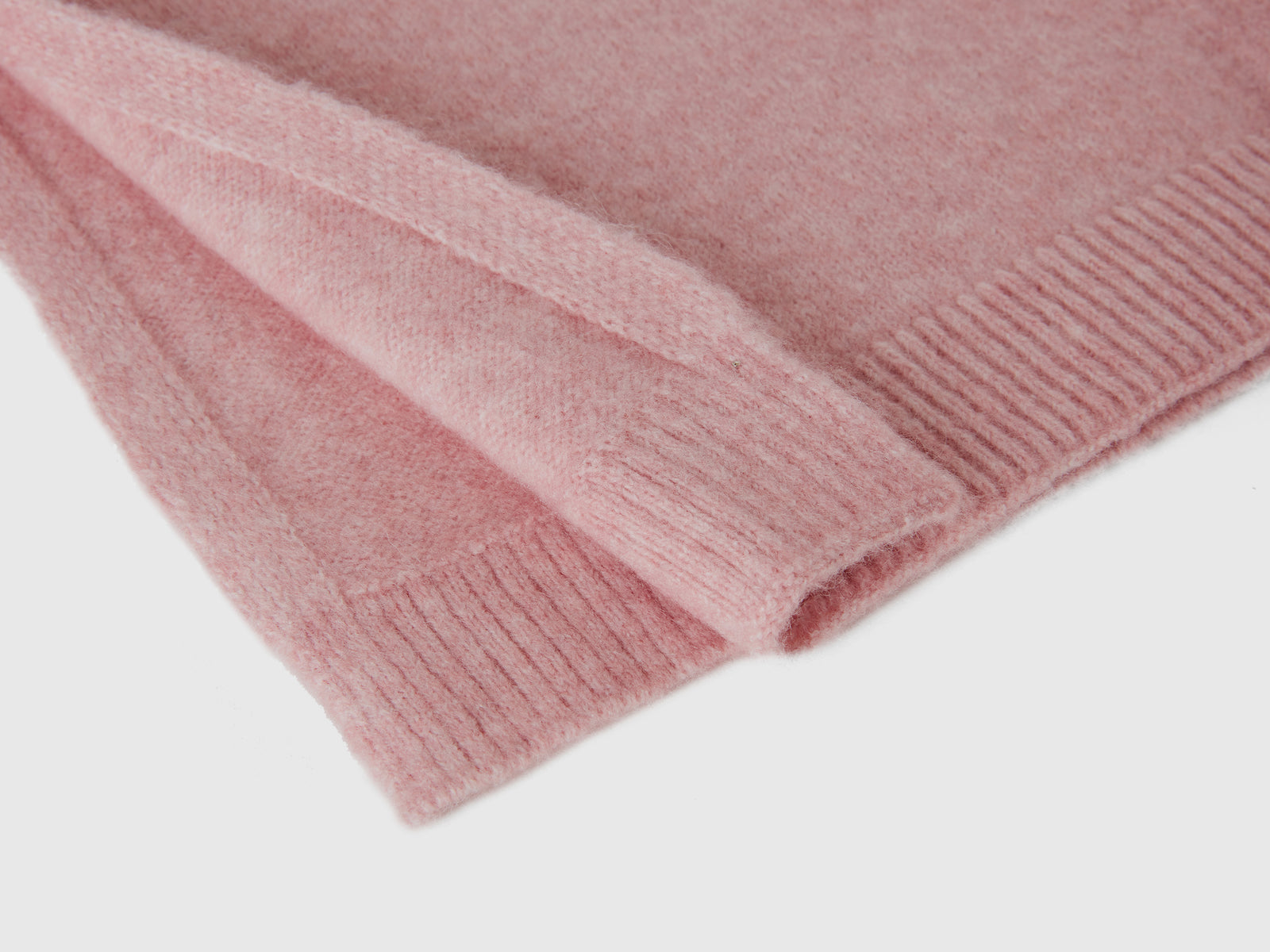 Sciarpa in filato riciclato da donna rosa tenue 2 | Benetton Outlet