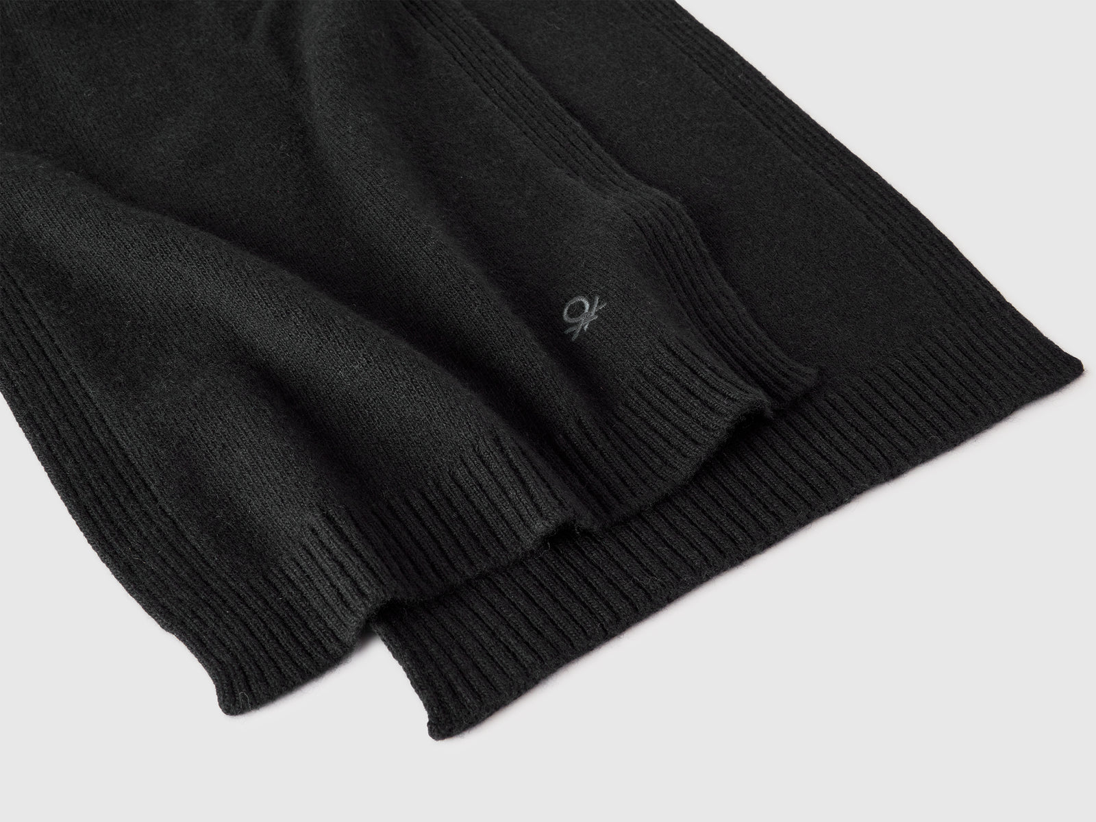 Sciarpa in misto cashmere da donna nero 2 | Benetton Outlet