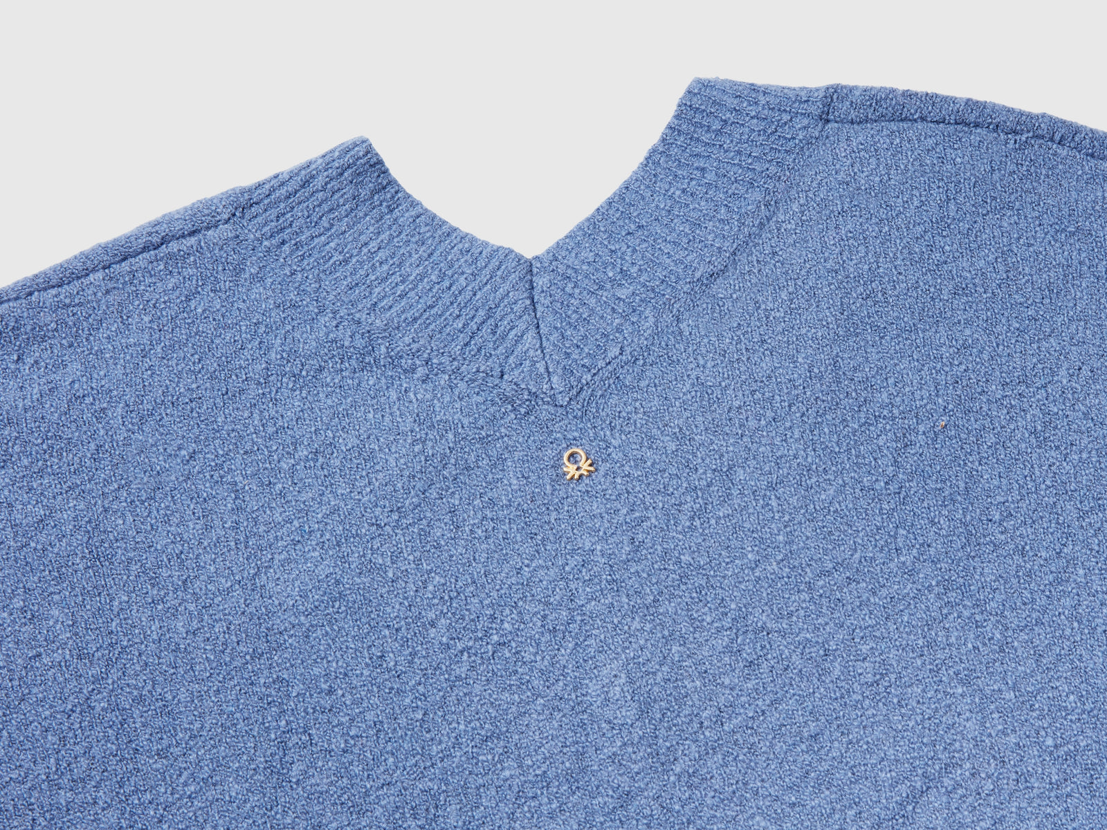 Maglia con scollo a V da donna avio 3 | Benetton Outlet