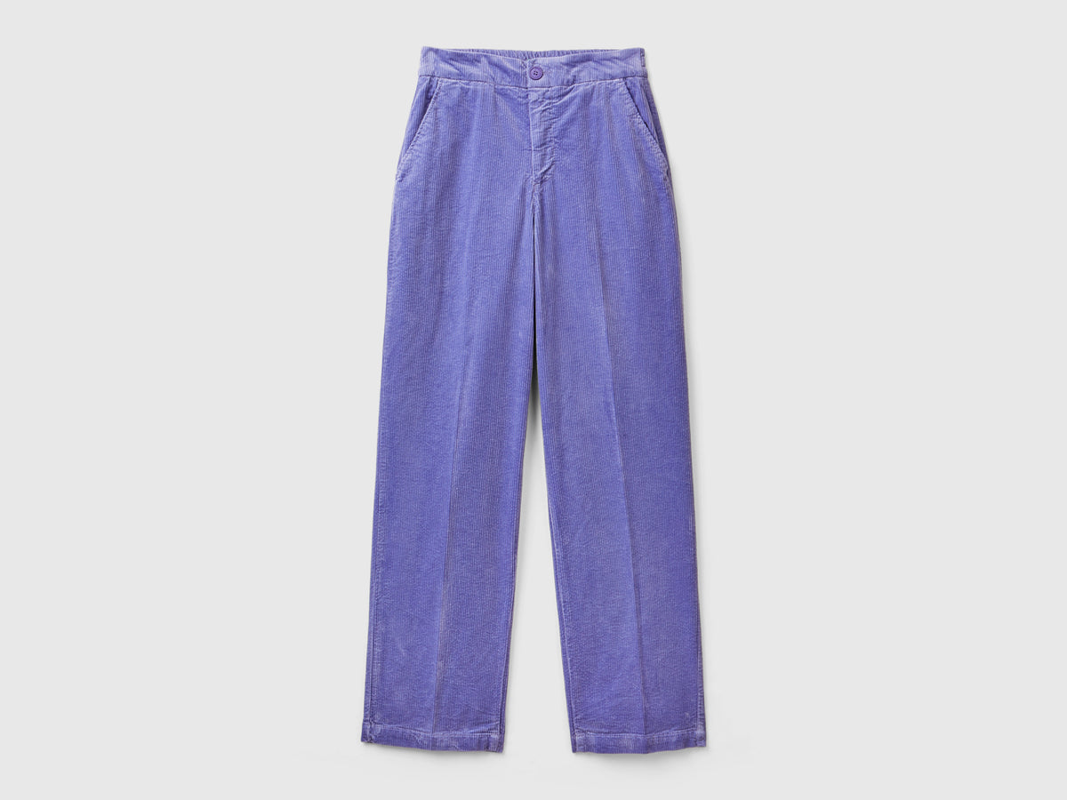Wide velvet trousers