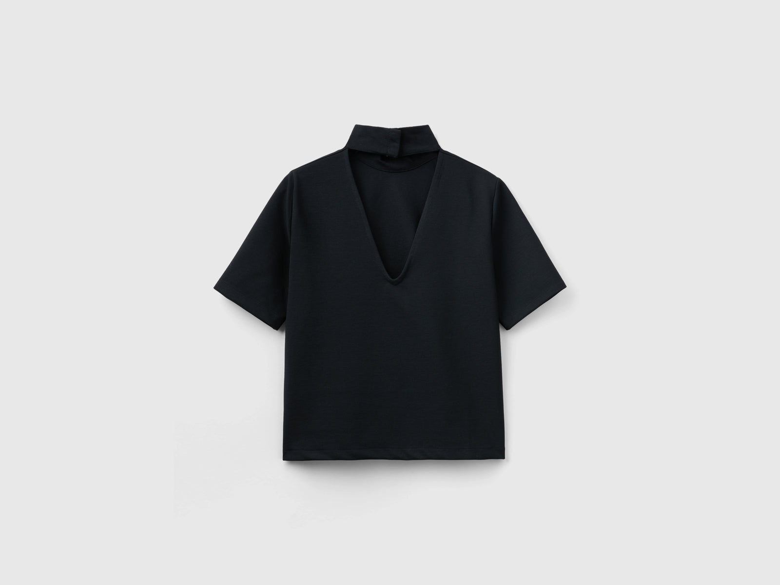 Maglietta con apertura sul retro da donna nero 2 | Benetton Outlet