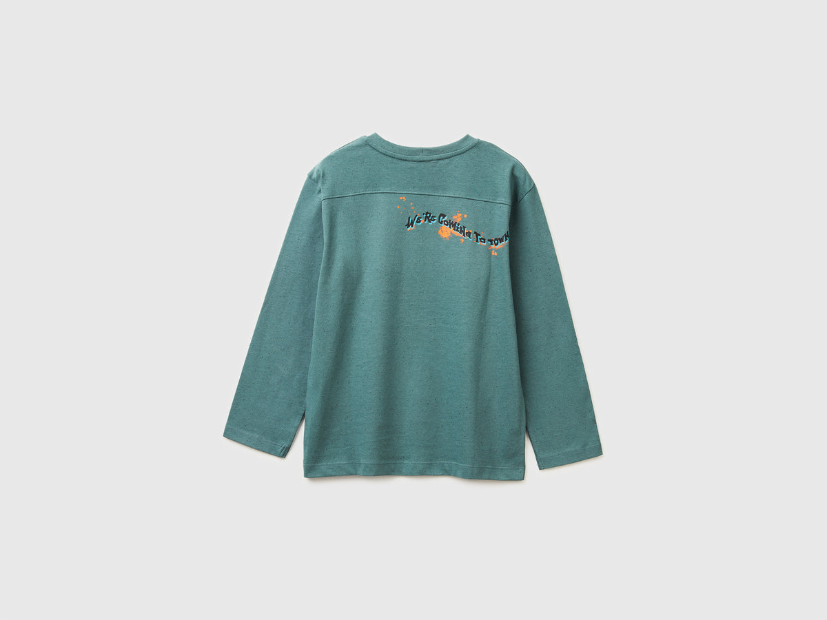 T-shirt con stampa graffiti