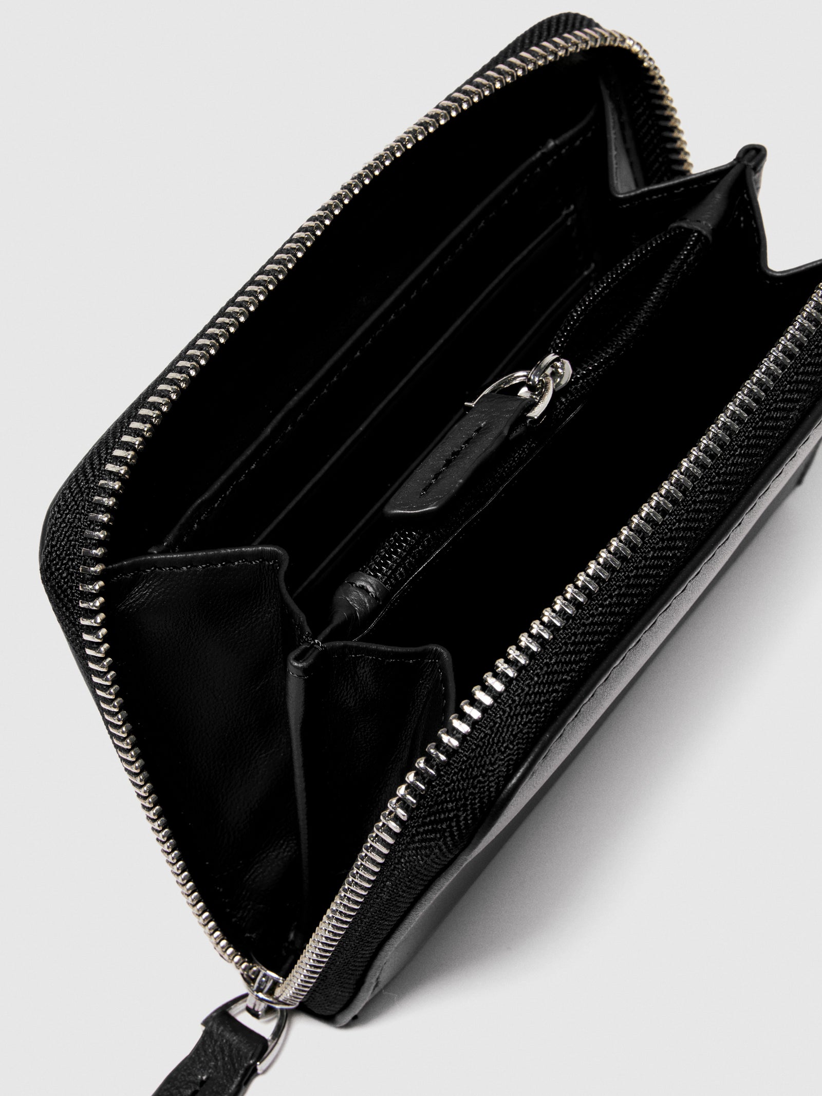 Portafoglio in pelle da donna nero 3 | Sisley Outlet