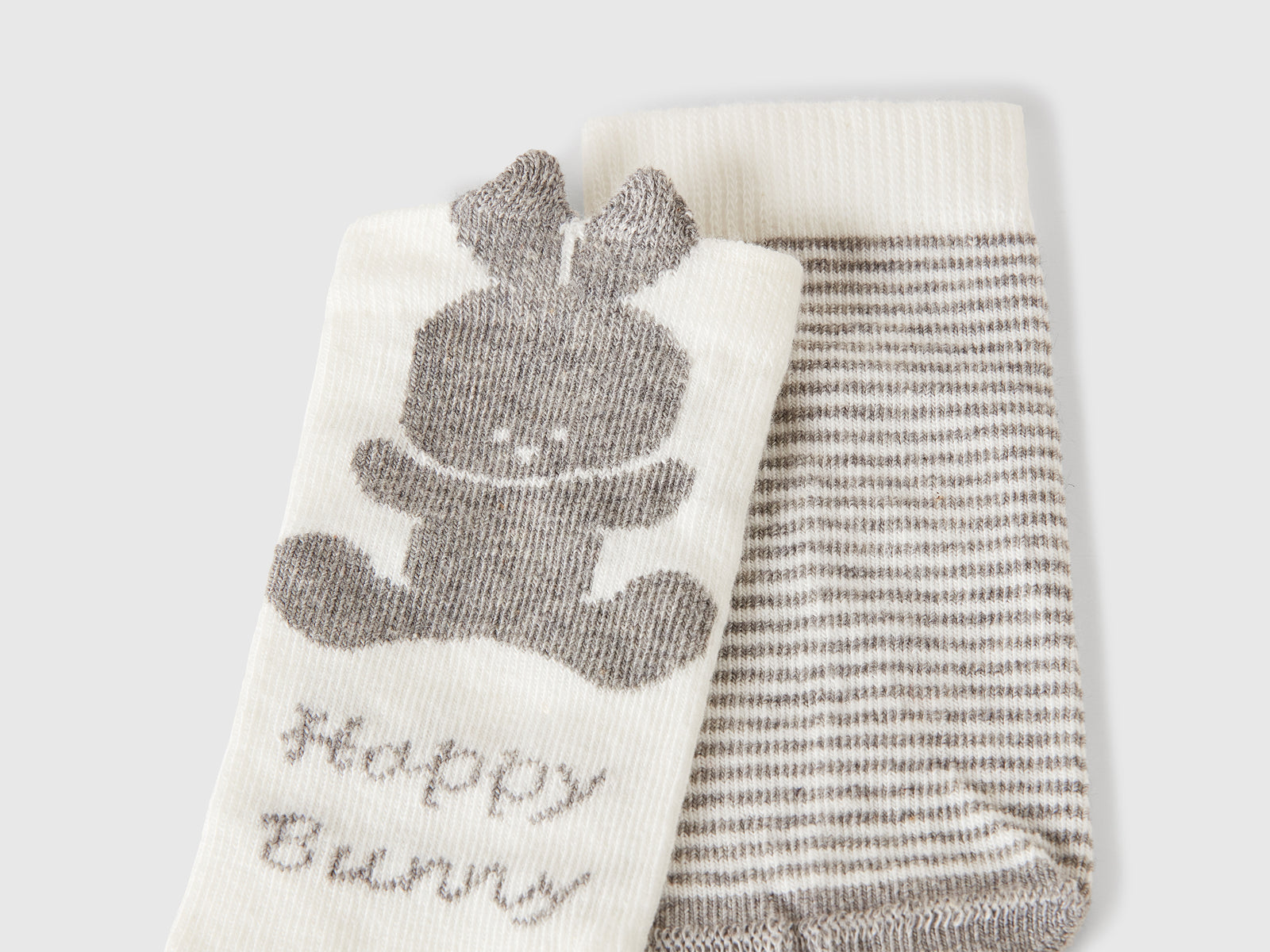 Set calzini con righe e coniglietto da neonato grigio 2 | Benetton Outlet