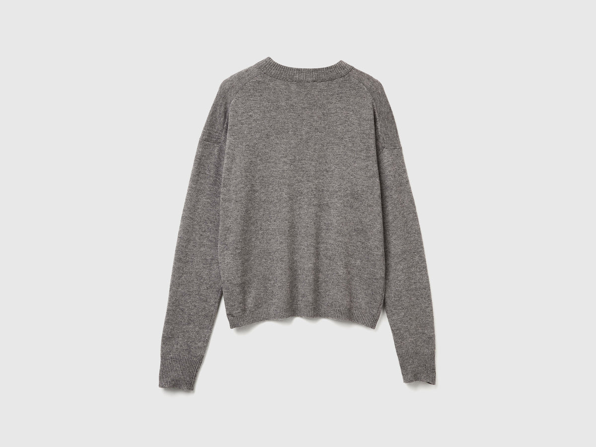 Maglione con scollo a V