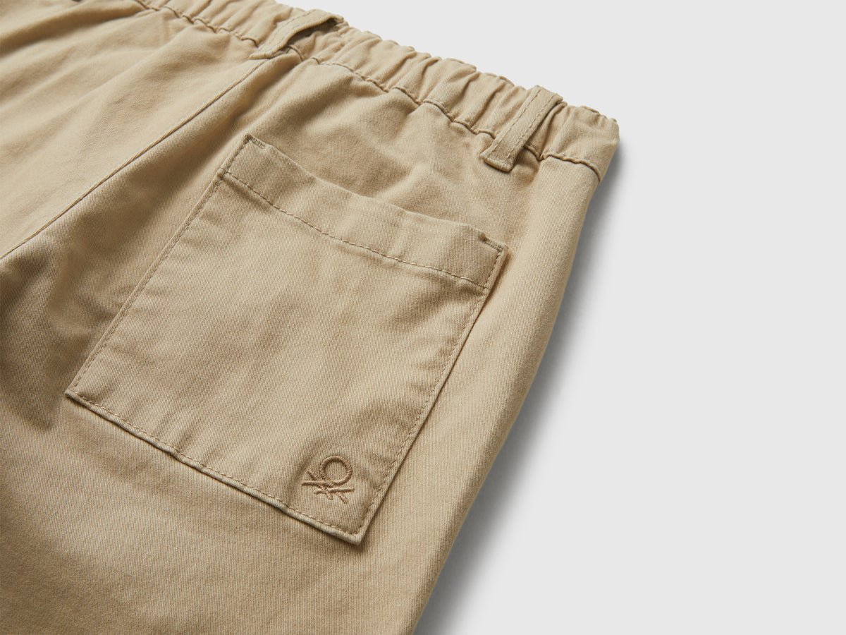 Pantaloni parachute in cotone stretch