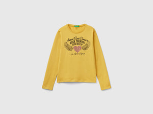 T-shirt con applicazione borchie