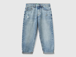 Jeans baloon fit con rotture