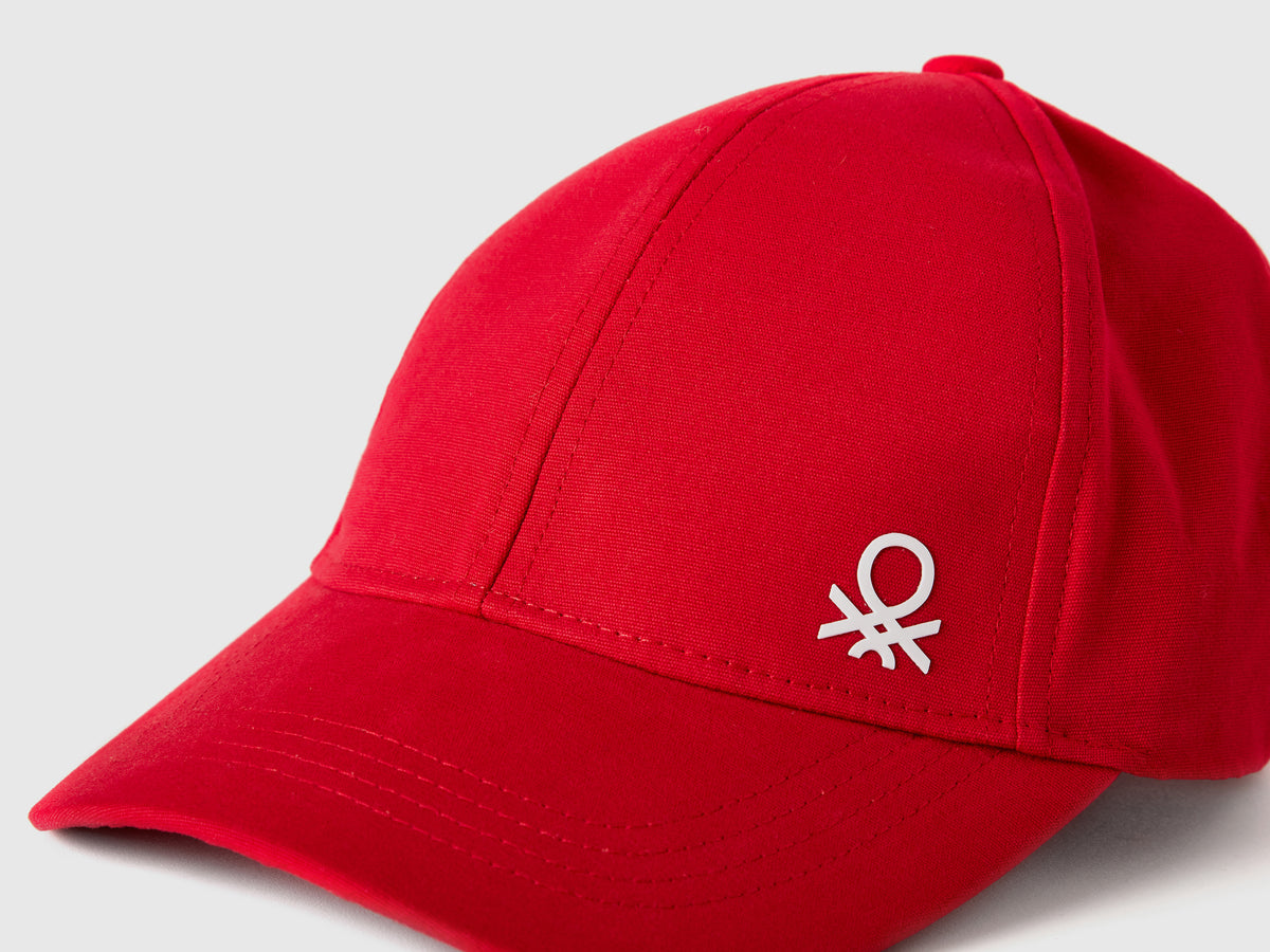 Cappellino con visiera