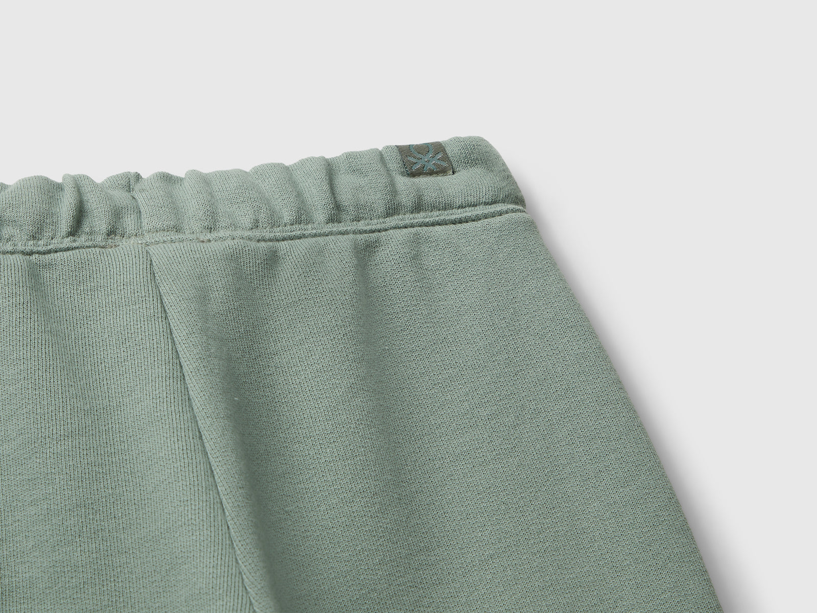 Joggers in felpa regular fit da bimbo verde militare 3 | Benetton Outlet