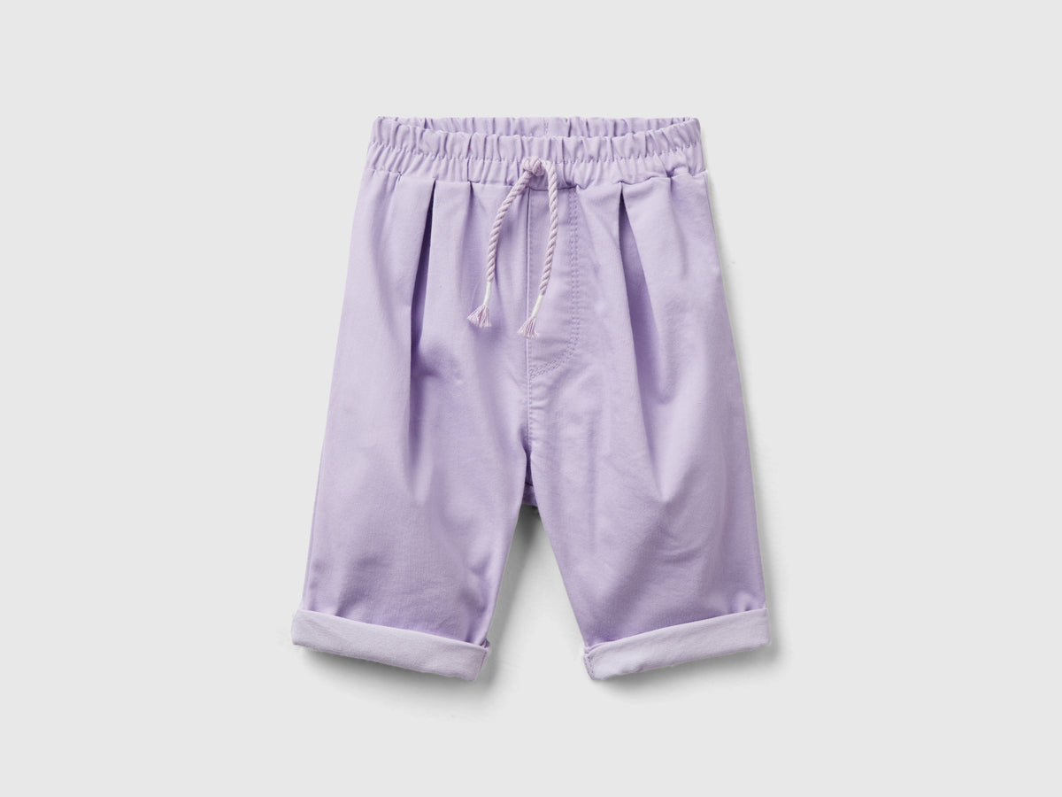 Pantaloni stretch con coulisse
