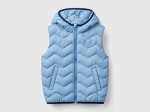 Gilet imbottito con cappuccio