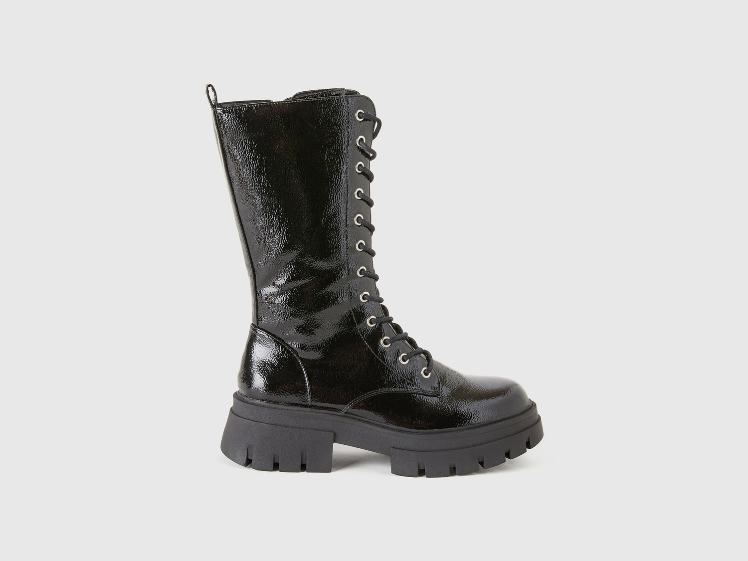 Anfibi stringati lucidi da donna nero | Benetton Outlet