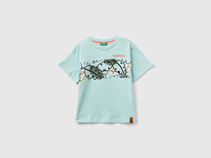 T-shirt con stampa esotica