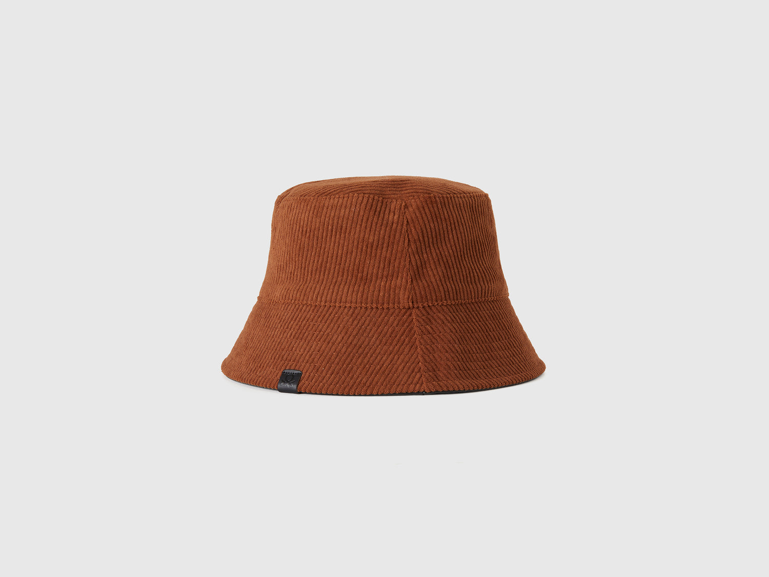 Cappello reversibile stile pescatore da donna bruciato | Benetton Outlet